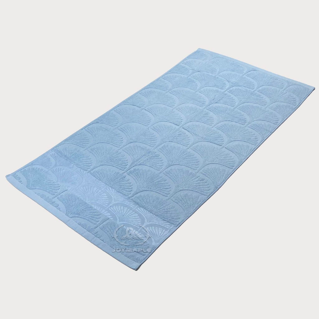 Solid Bath Towels with Jacquard Design Wholesale